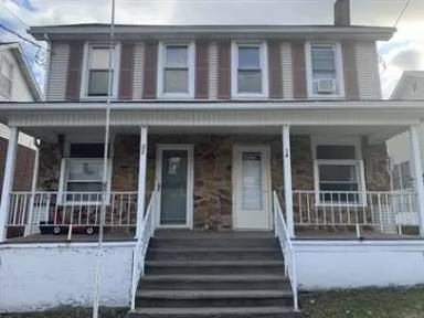 Main picture of 34 Berwick St