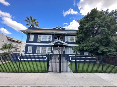 Main picture of 208 N Glenn Ave