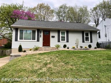 Main picture of 815 Saint Charles Ave