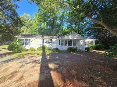 Main picture of 140 Elsie Lamm Rd