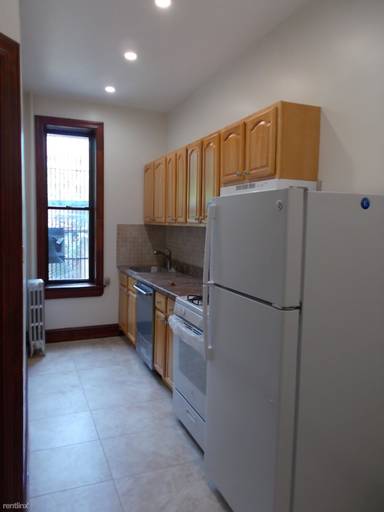 Main picture of 577 Bergen St