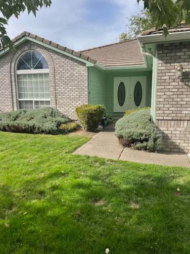 Main picture of 104 Amanda Ct