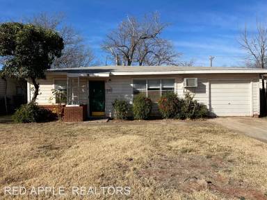 Main picture of 2326 N Mockingbird Ln
