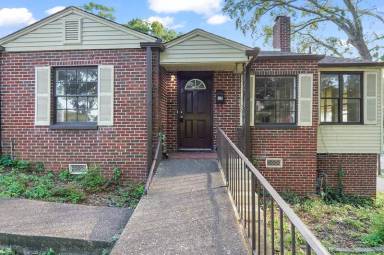 Main picture of 12 Norwood Cir