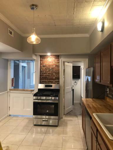 Main picture of 517 1st St