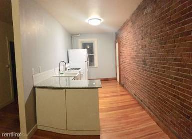 Main picture of 1627 Cranston St