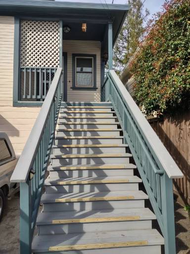 Main picture of 16 Frances St