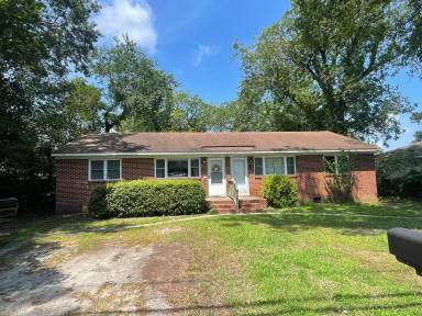 Main picture of 327 West Ln