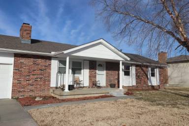 Main picture of 934 W Ash St