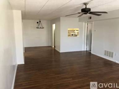 Main picture of 126 Woodstream Dr