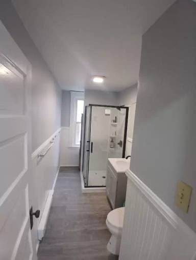 Main picture of 8 Agawam St