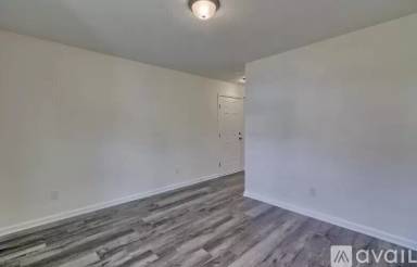 Main picture of 298 Savannah Wood Rd