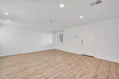 Main picture of 4392 Silver Cedar Ln