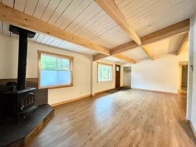 Main picture of 1810 Davis Ave