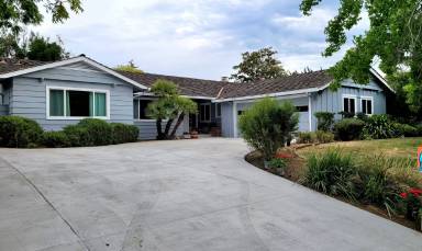 Main picture of 439 Valencia Dr