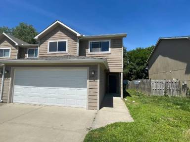 Main picture of 2602 Deerfield Blvd