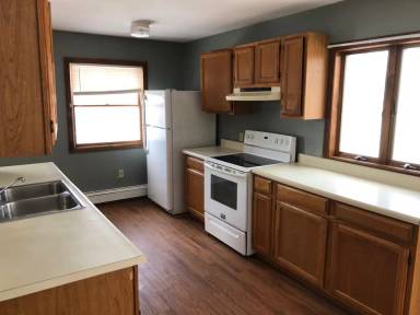 Main picture of 8 Willow St