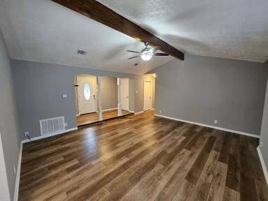 Main picture of 914 S 10th St