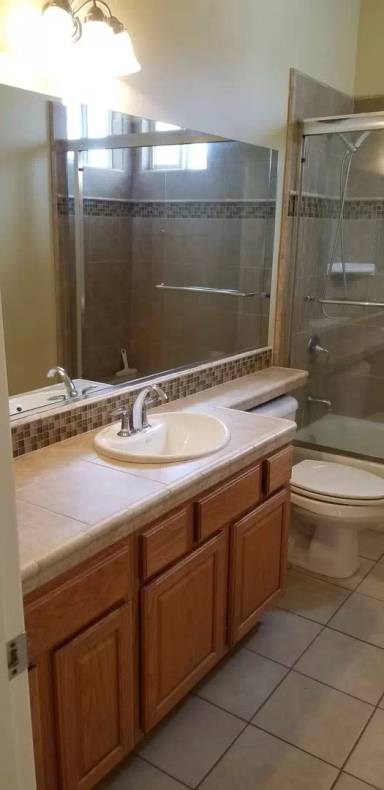 Main picture of 2311 Glenn St