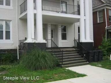 Main picture of 328 Fayette St