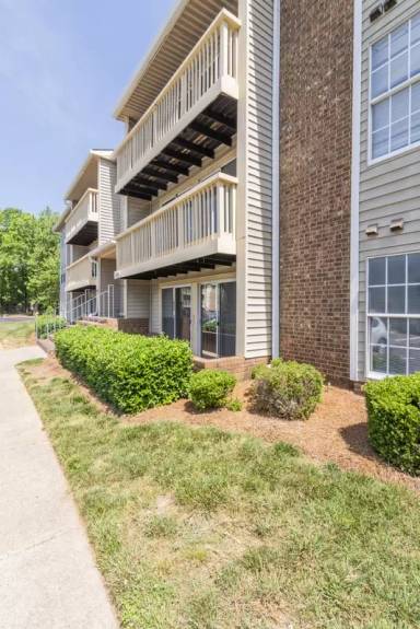 Main picture of 1624 Arlyn Cir