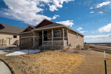 Main picture of 898 W 64th St