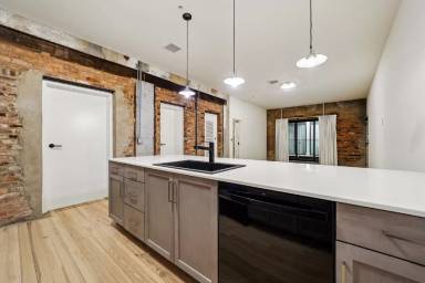 Main picture of 2309 1st Ave N