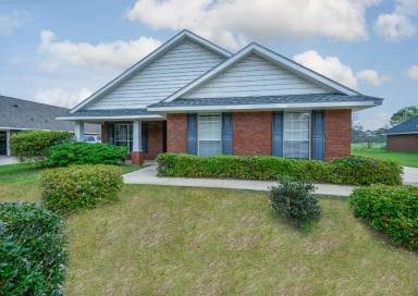 Main picture of 1460 W Fairway Dr