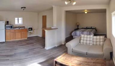 Main picture of 2600 Lake Ave
