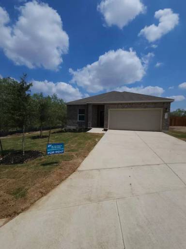 Main picture of 1003 Crenshaw Way