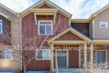 Main picture of 1319 S Collyer St