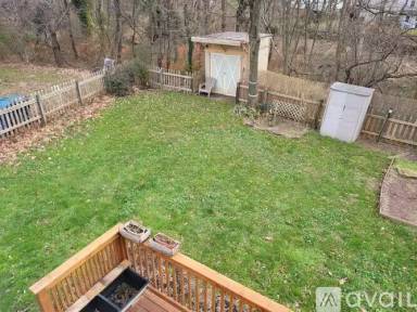 Main picture of 33 Loggers Mill Rd