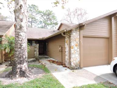 Main picture of 467 Newton Pl
