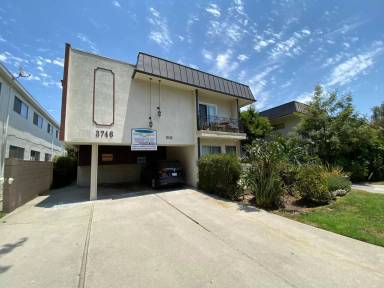 Main picture of 3746 S Canfield Ave
