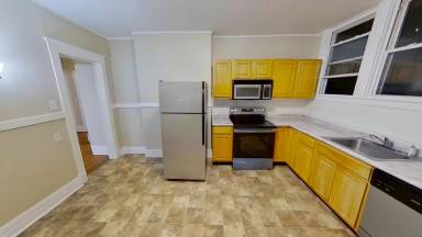 Main picture of 846 Warren St