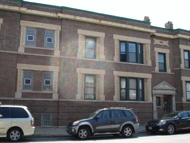 Main picture of 2945 W Diversey Ave