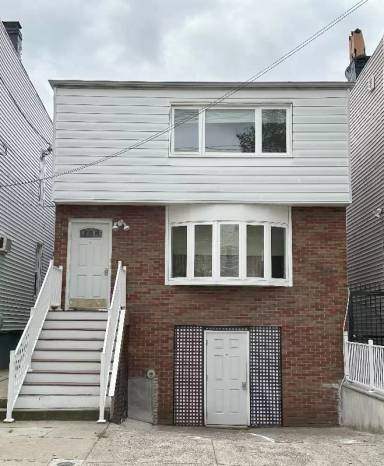 Main picture of 59 Carlton Ave
