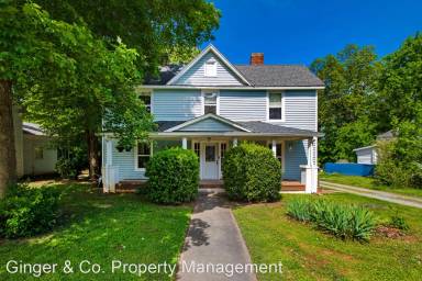 Main picture of 306 N Maple St