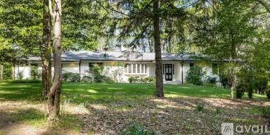 Main picture of 9 Forest Rd