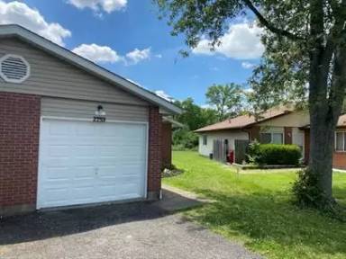 Main picture of 2733 Charles Dr