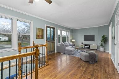 Main picture of 8106 Evanston Ave