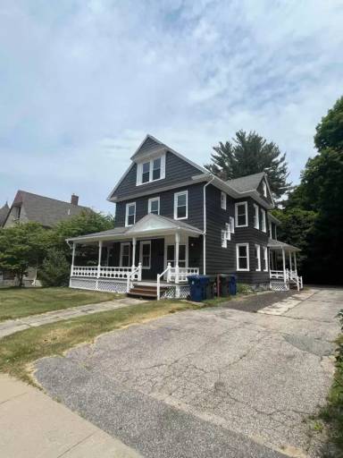 Main picture of 325 Prospect St