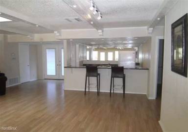 Main picture of 8319 Research Blvd