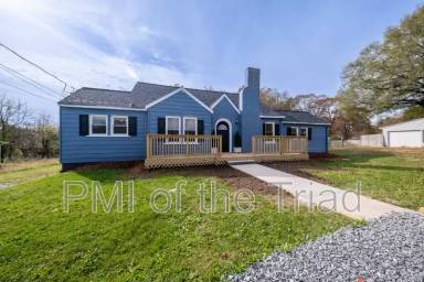 Main picture of 690 Old Hollow Rd