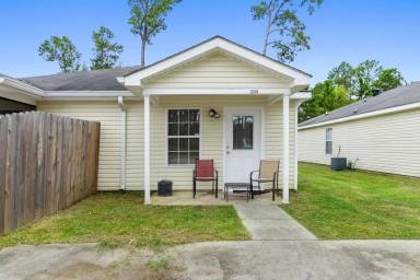 Main picture of 1245 37th St