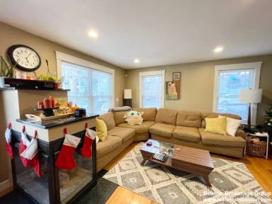 Main picture of 23 Iroquois St