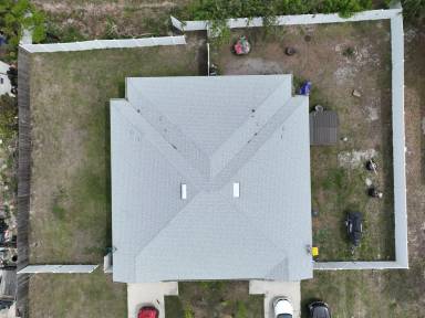 Main picture of 2027 Guava Dr
