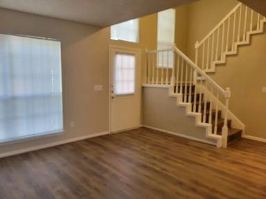 Main picture of 9315 Southleigh Dr