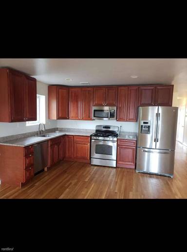 Main picture of 279 Robinson Ave