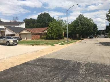 Main picture of 1700 Tanglecrest Ct